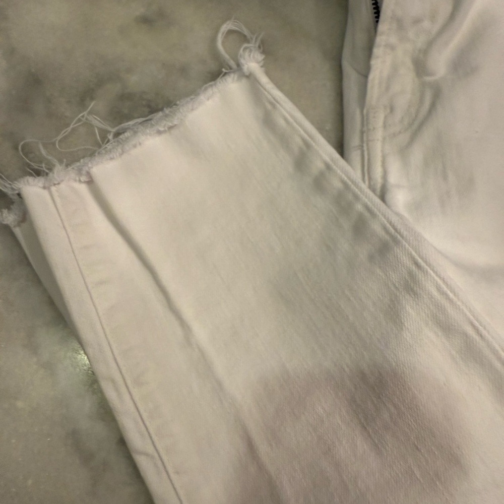 GAP White girlfriend mid rise jeans - Picture 3 of 5